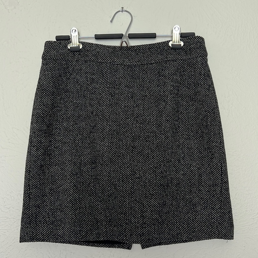 ❗️Last Call ❗️BR Factory Wool Blend Mini Skirt
